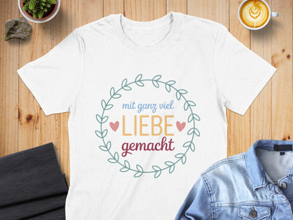 Mit ganz viel Liebe gemachtes T-Shirt product