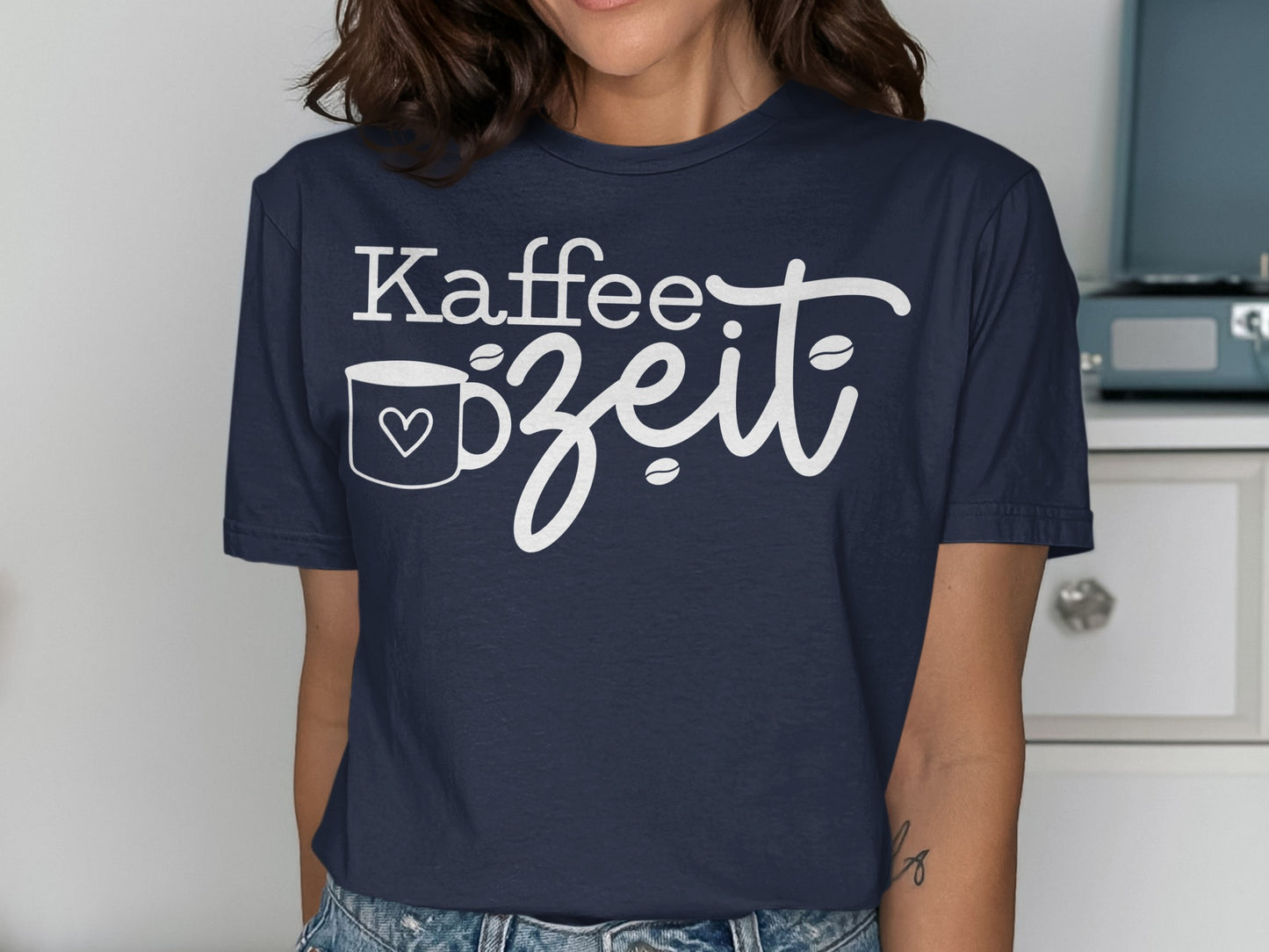 Kaffee Zeit Graphic Tee Shirt