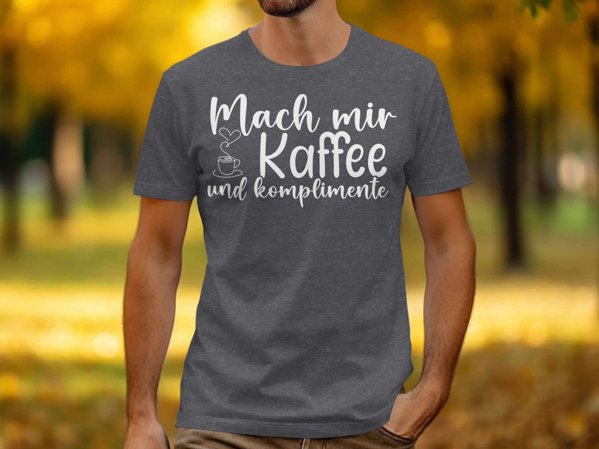 Mach mir Kaffee und Komplimente T-Shirt