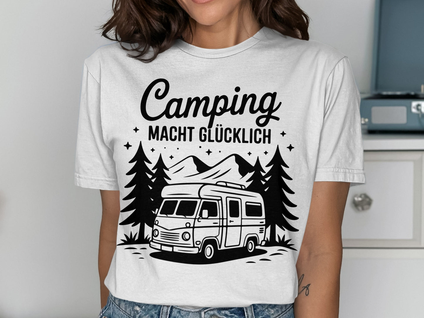 Camping Macht Glücklich T-shirt product