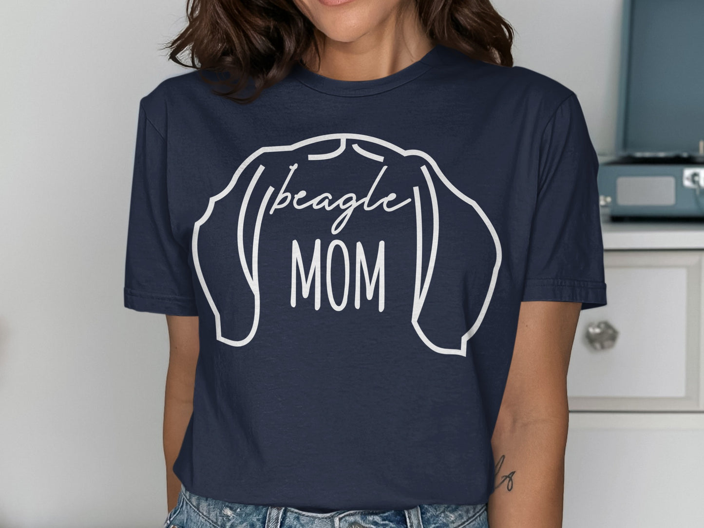 Beagle Mom Graphic Tee for Dog Lovers Gift