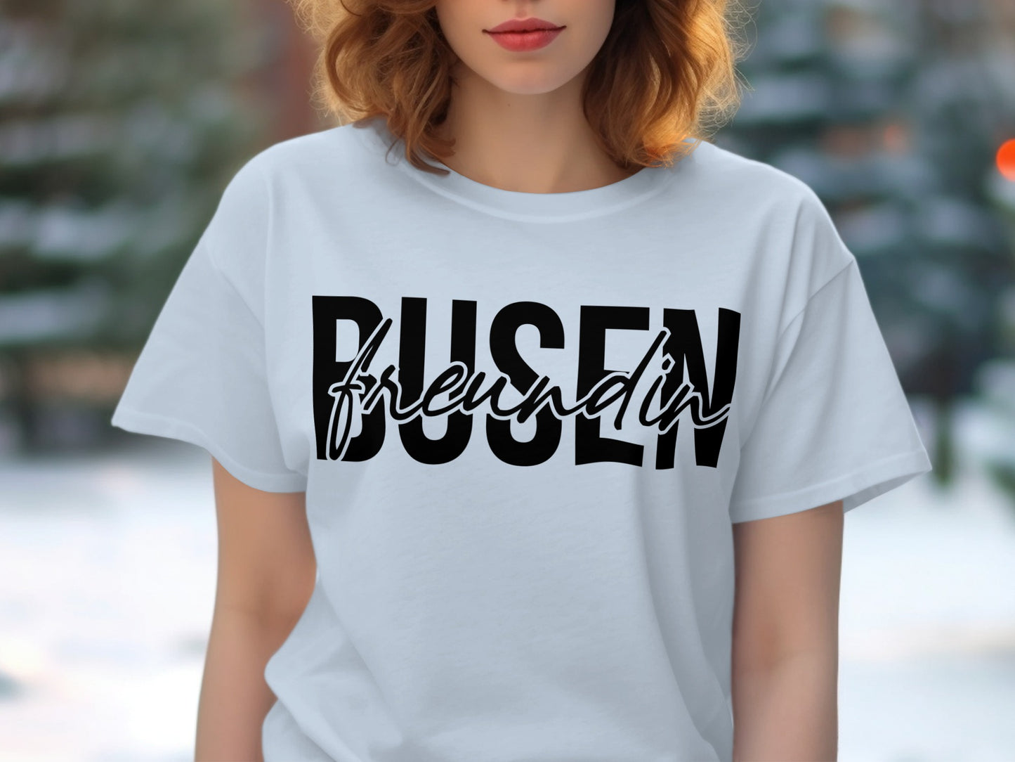 Stylish and Bold Busen Freundin Graphic T-Shirt