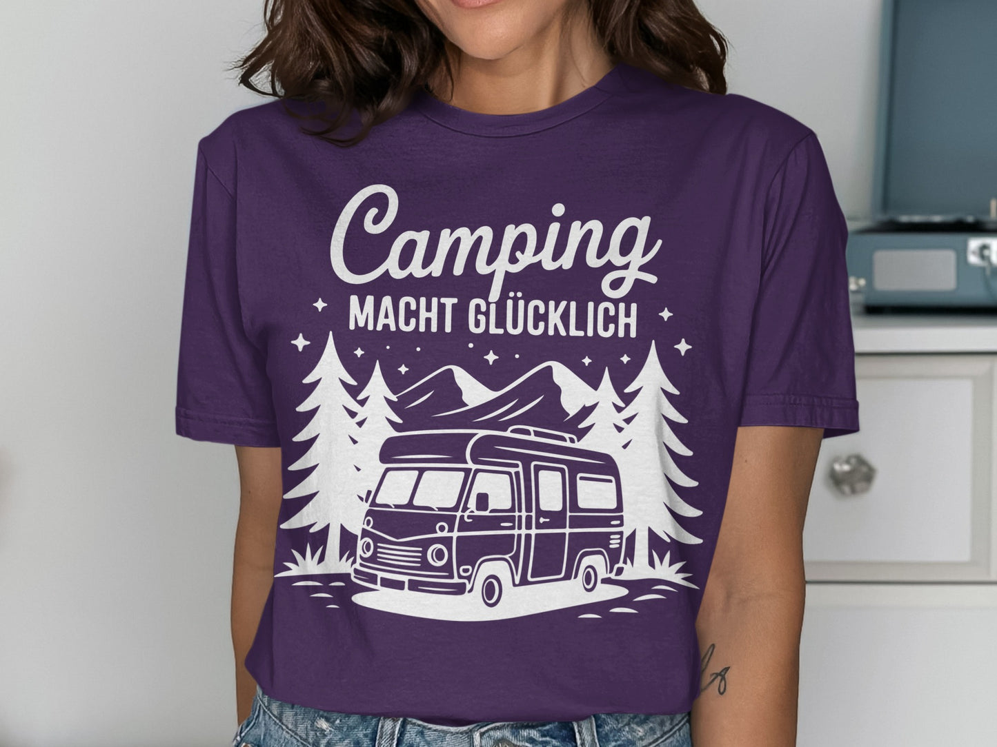 Camping Macht Glücklich Camping T-Shirt Product