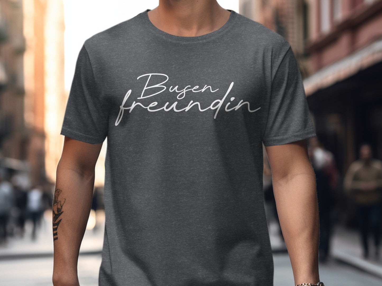 Stylish Casual T-Shirt with Busenfreundin Print