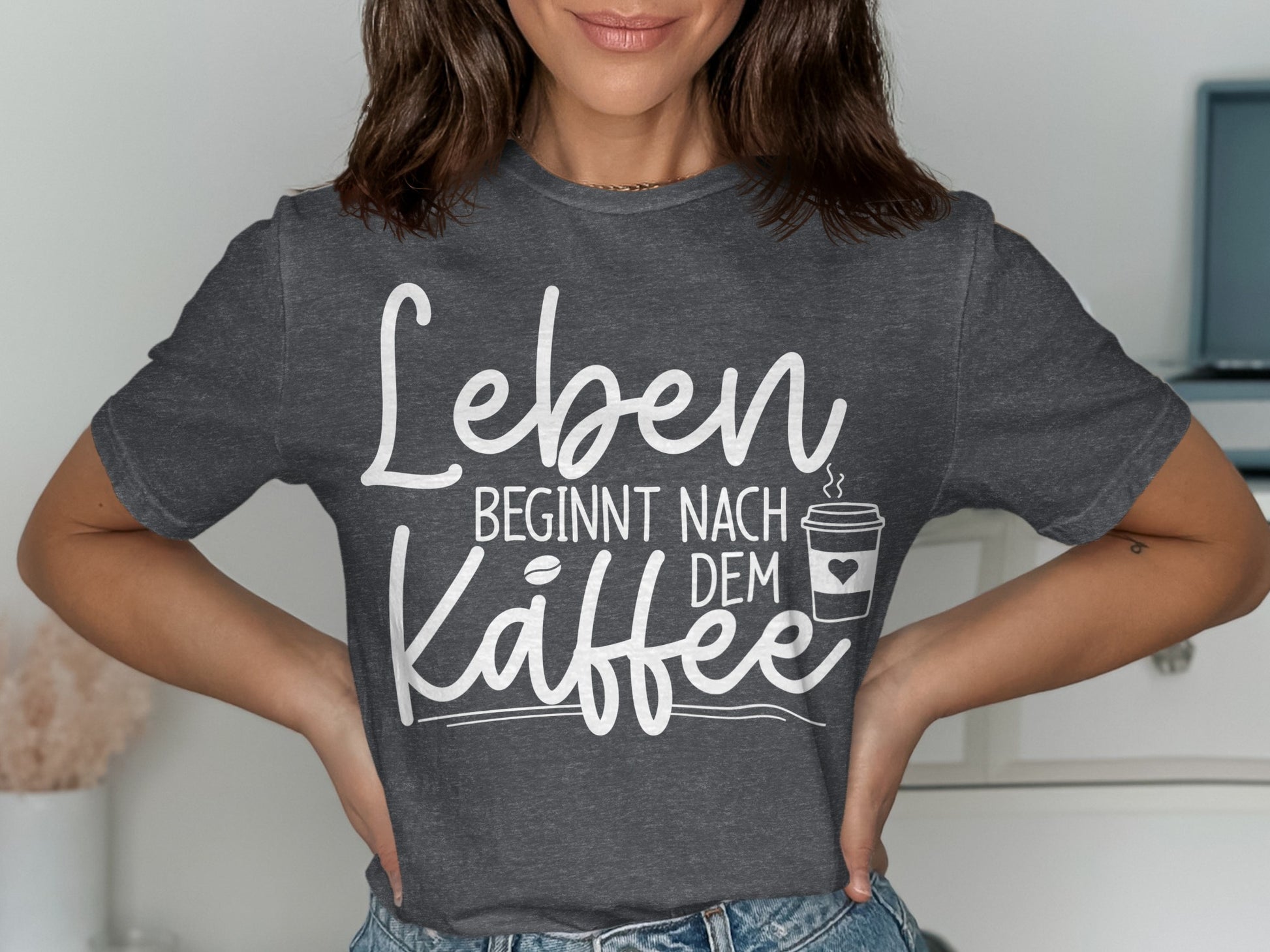 Leben beginnt nach dem Kaffee graphic t-shirt