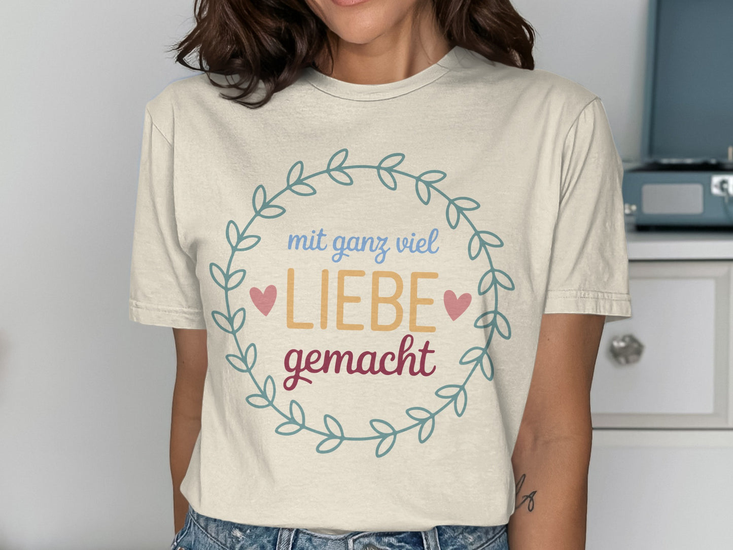 Mit ganz viel Liebe gemacht t-shirt