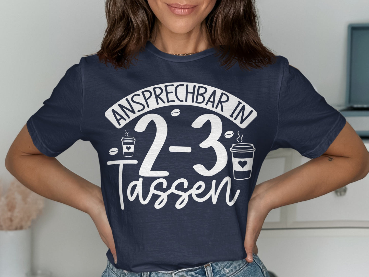 Ansprechbar in 2-3 Tassen Graphic Tee product