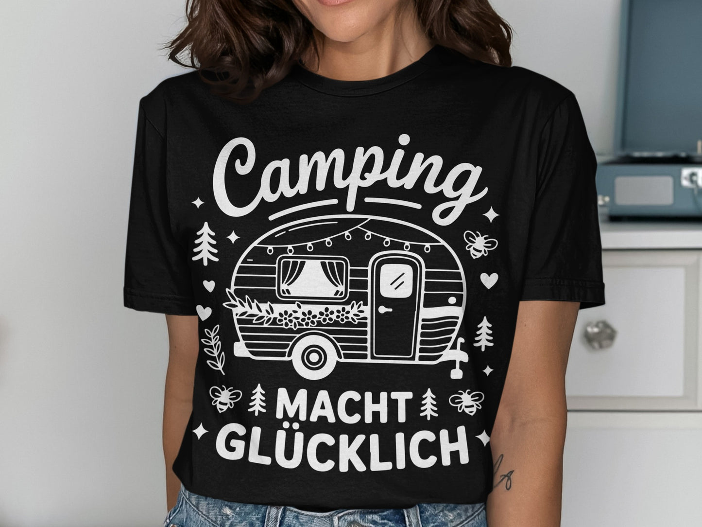 Camping Macht Glücklich Graphic T-Shirt Product