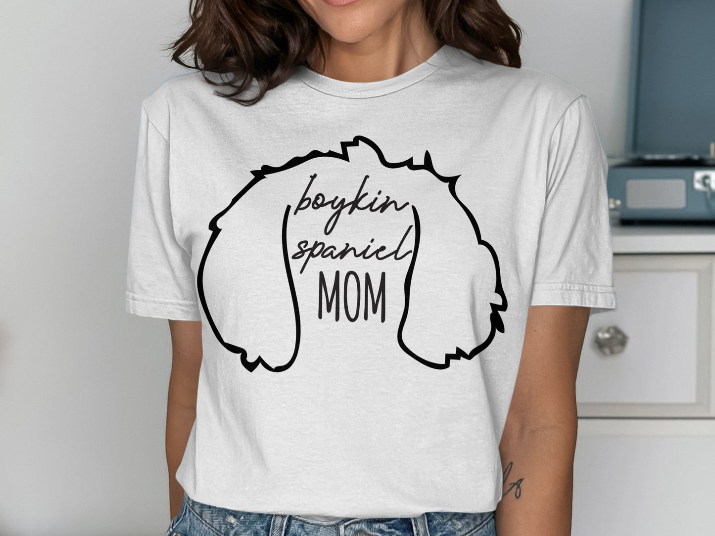 Boykin Spaniel Mom Graphic T-Shirt for Dog Lovers