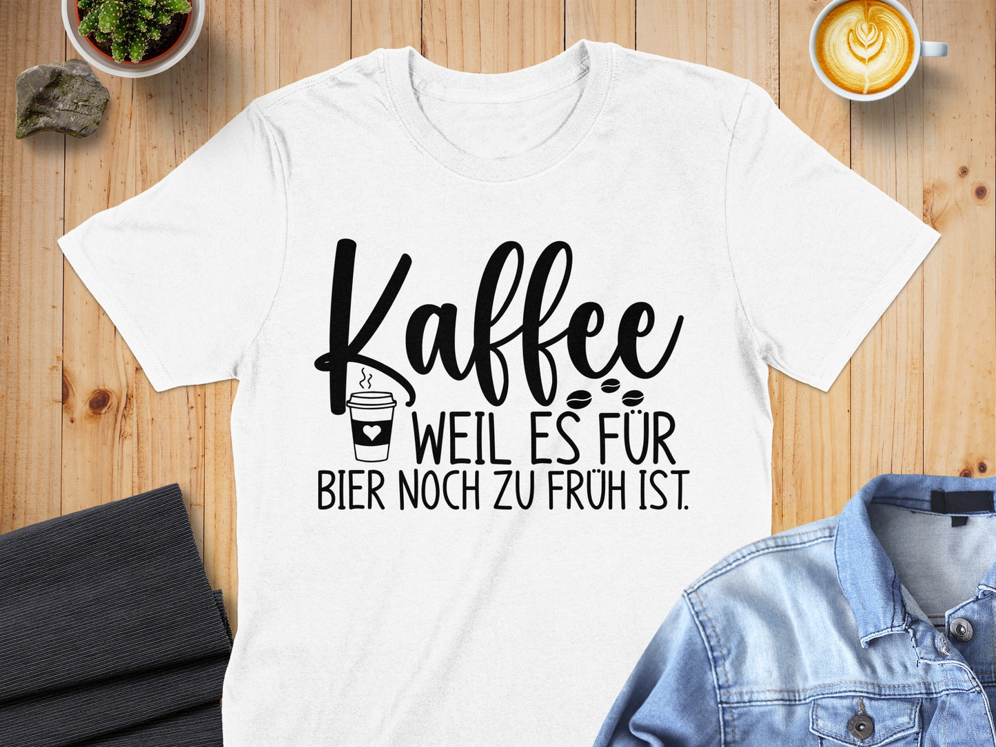 Kaffee weil es für Bier noch zu früh ist T-Shirt