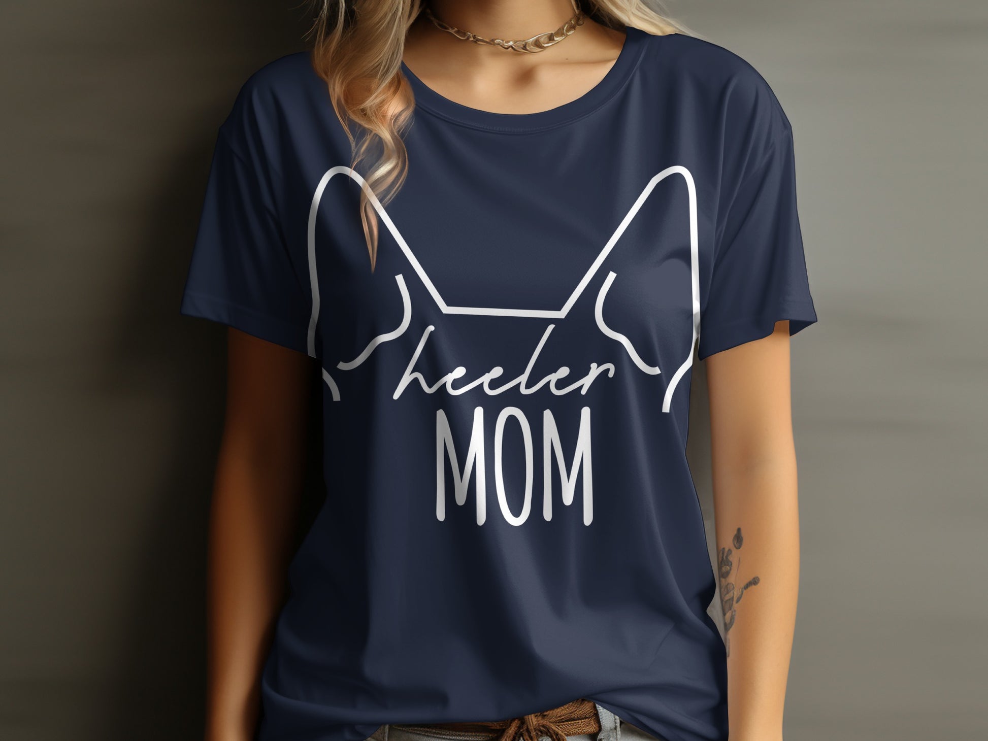 Heeler Mom Graphic Tee for Dog Lovers