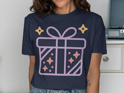 Cute Graphic Tee Featuring Gift Box Design
