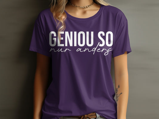 GENIOU SO nur anders Graphic Tee with Unique Design
