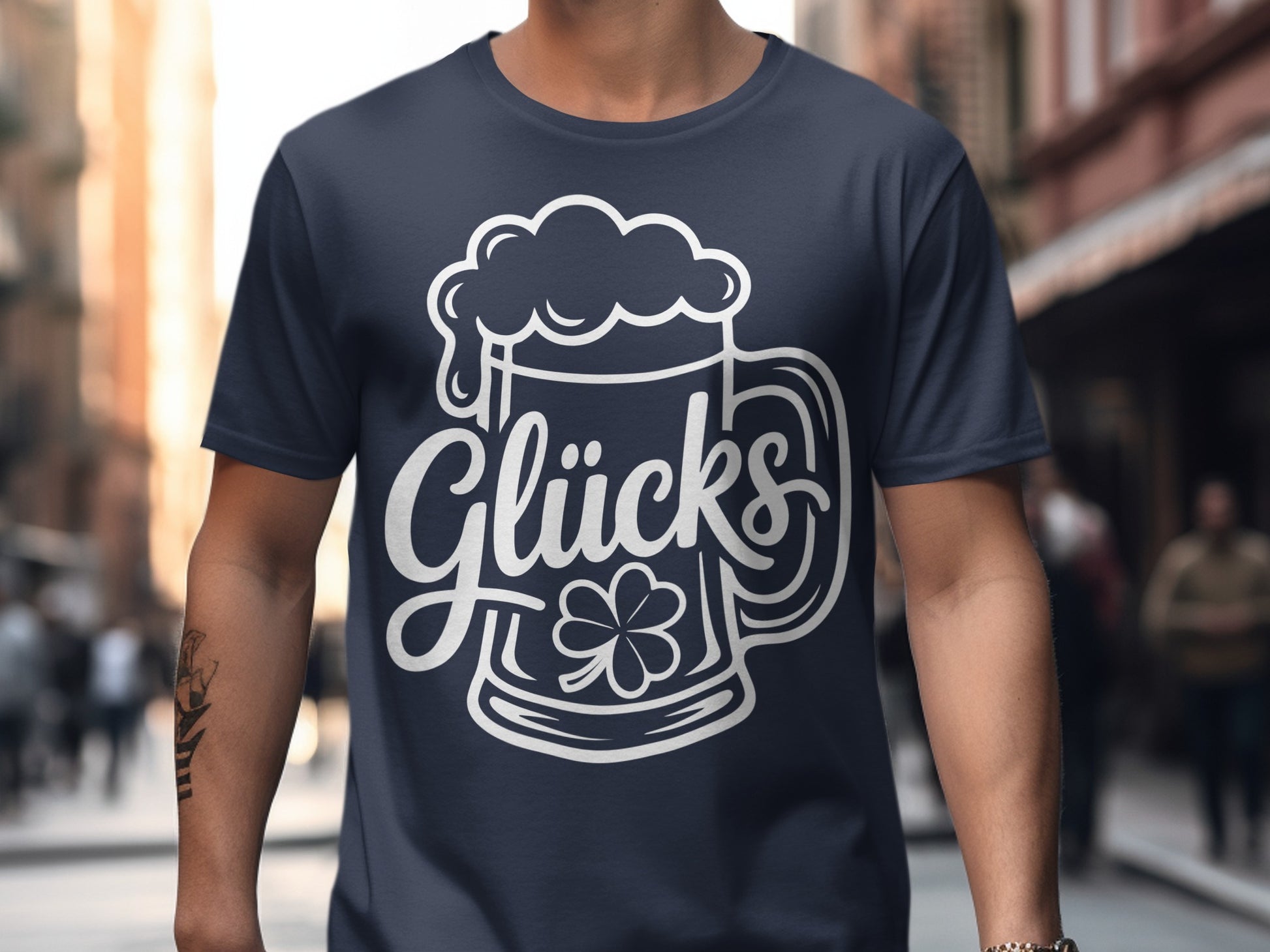 Glücks Beer Mug with Clover Image T-Shirt