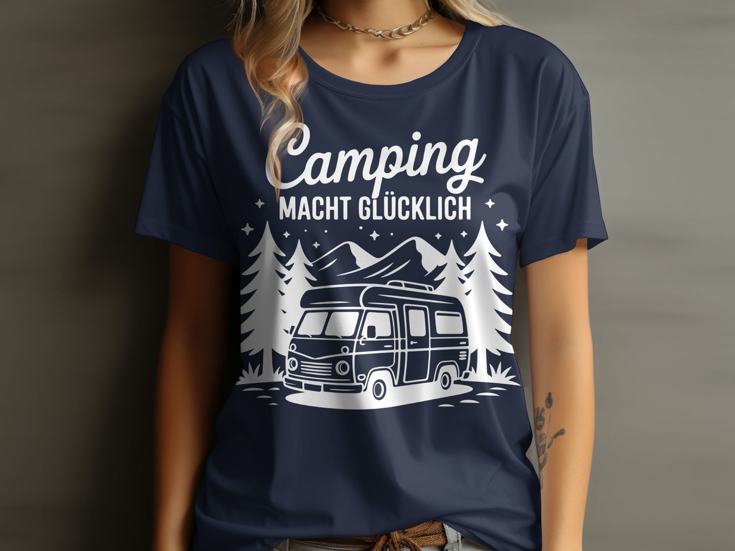 Camping Macht Glücklich Graphic Tee
