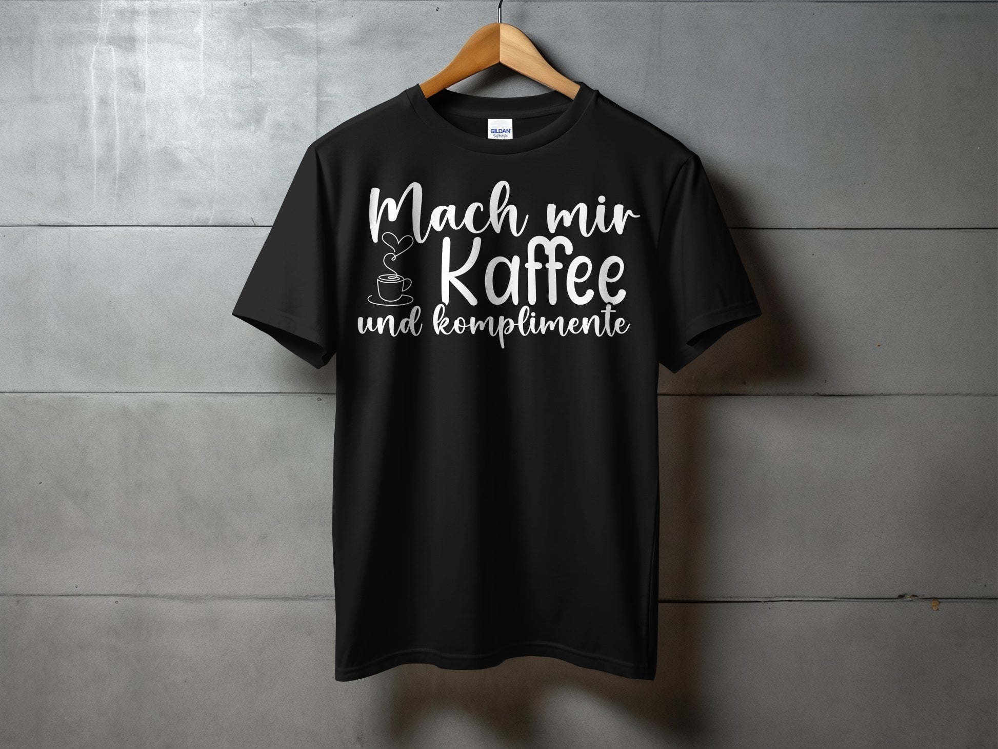 Mach mir Kaffee und Komplimente T-shirt product