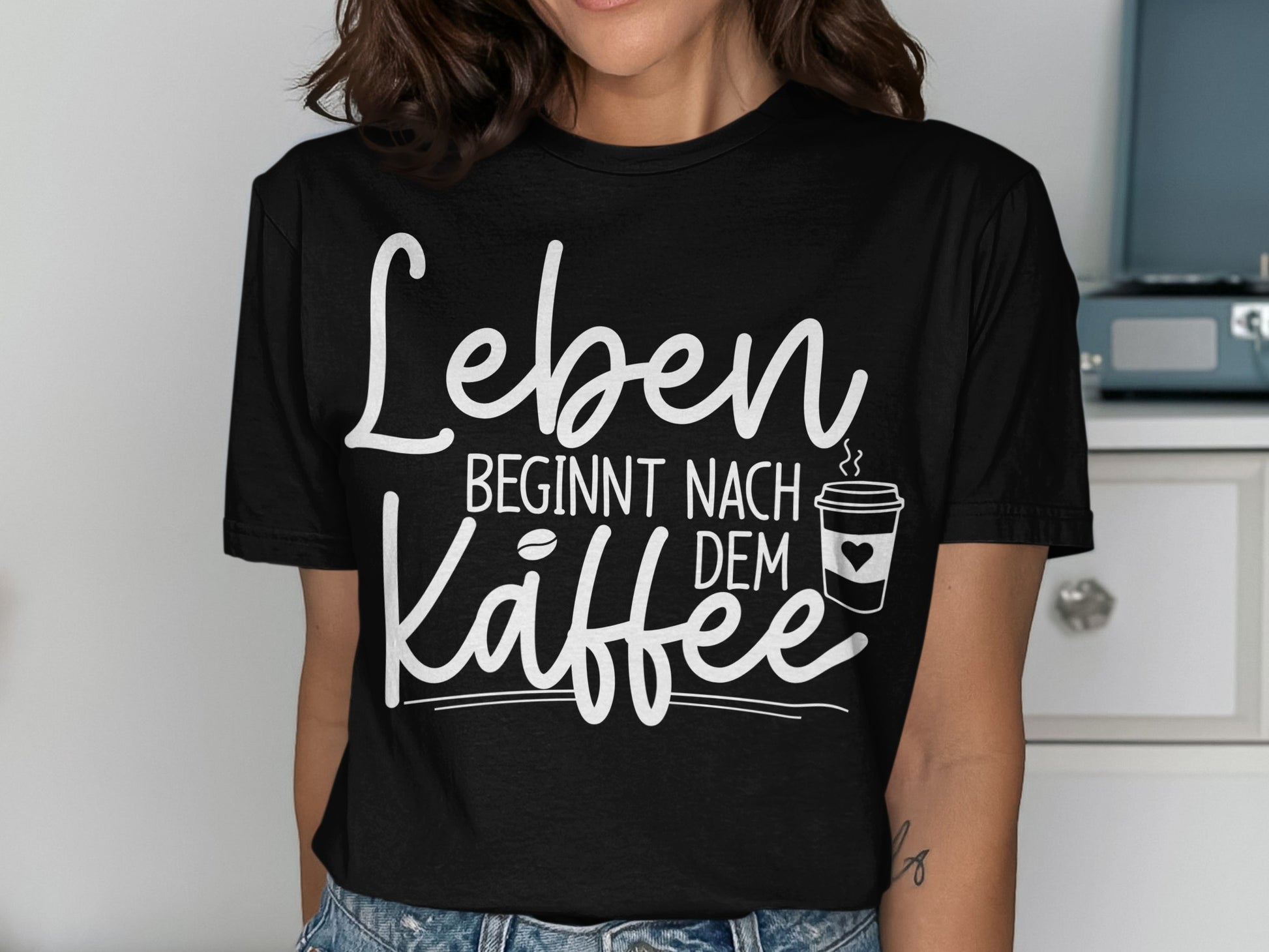 Leben beginnt nach dem kaffee graphic shirt
