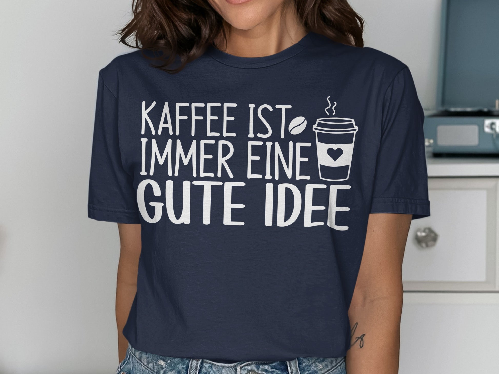 Kaffee Ist Immer Eine Gute Idee T-shirt