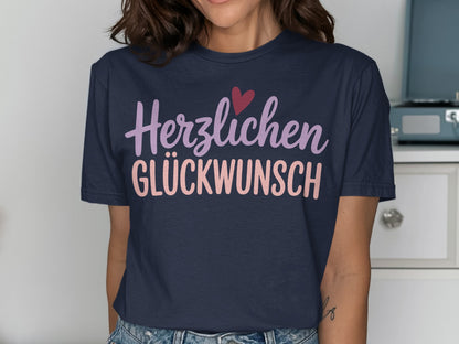 Herzlichen Glückwunsch Lettered Graphic Shirt