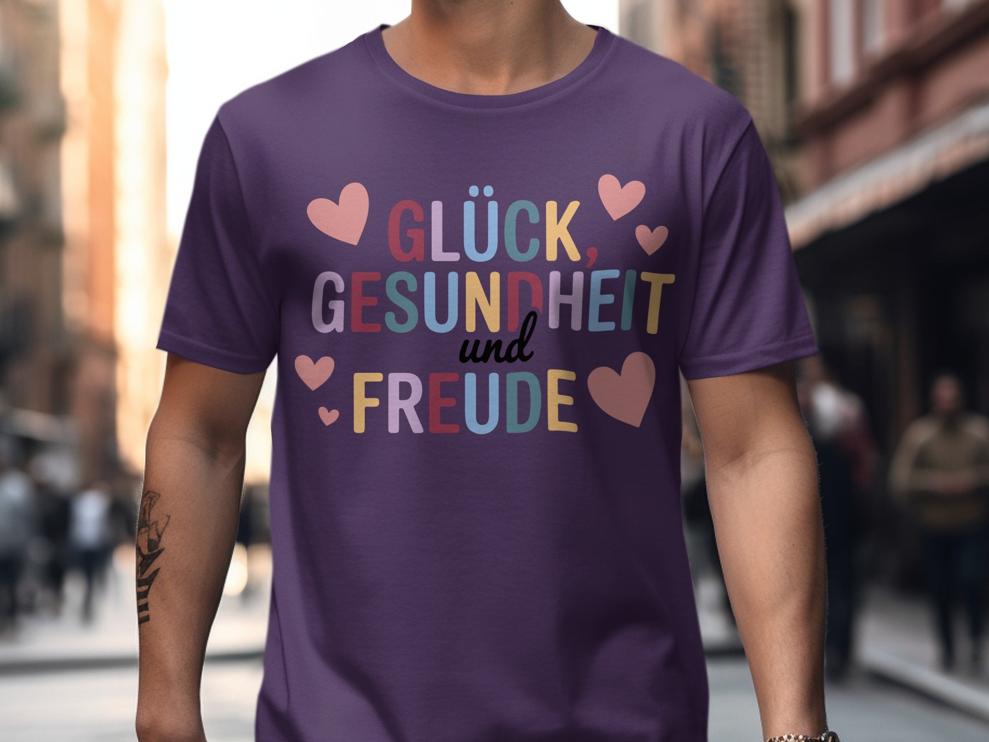 Glück Gesundheit und Freude T-shirt product