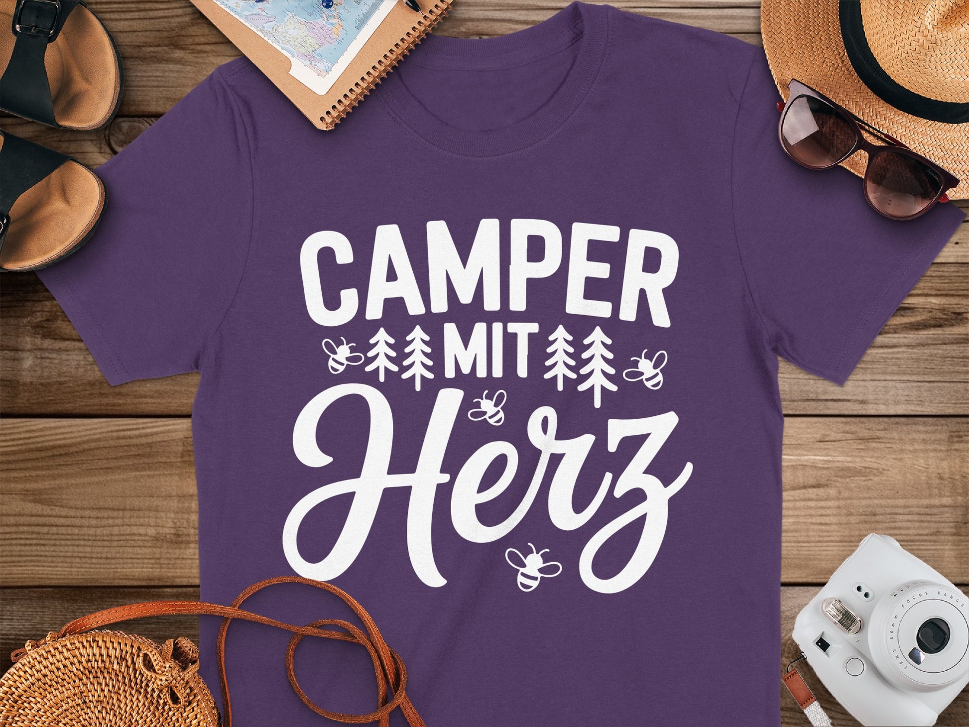 Camper Mit Herz Graphic T-shirt for Adventure Lovers