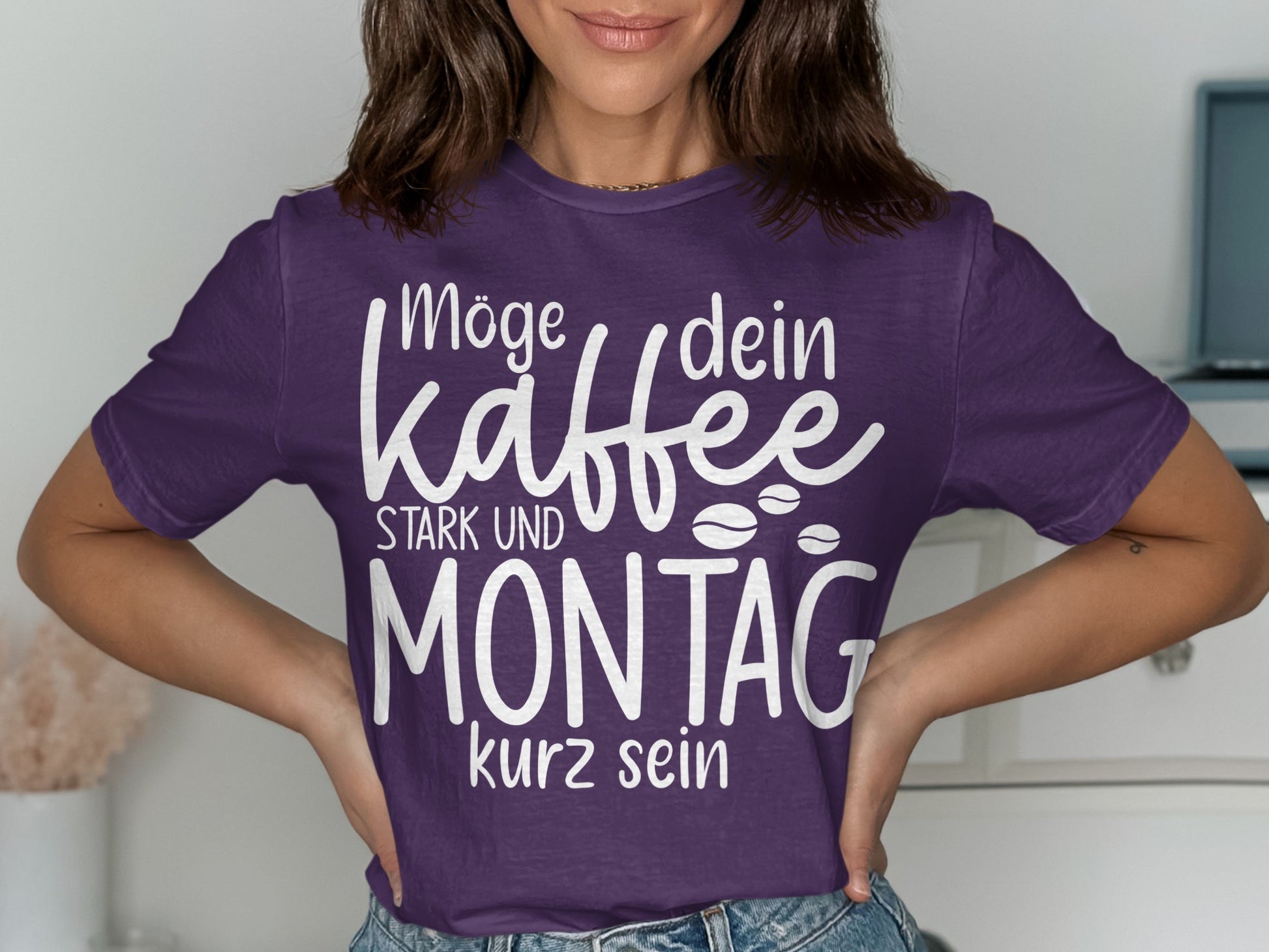 Möge dein Kaffee stark und Montag kurz sein T-Shirt
