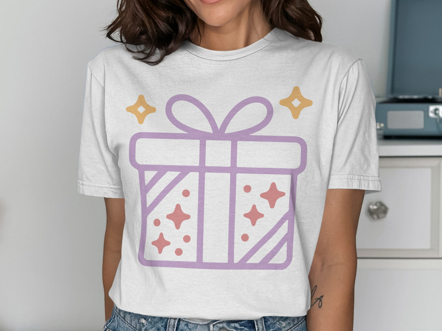 Cute Gift Box with Sparkles Graphic Tee