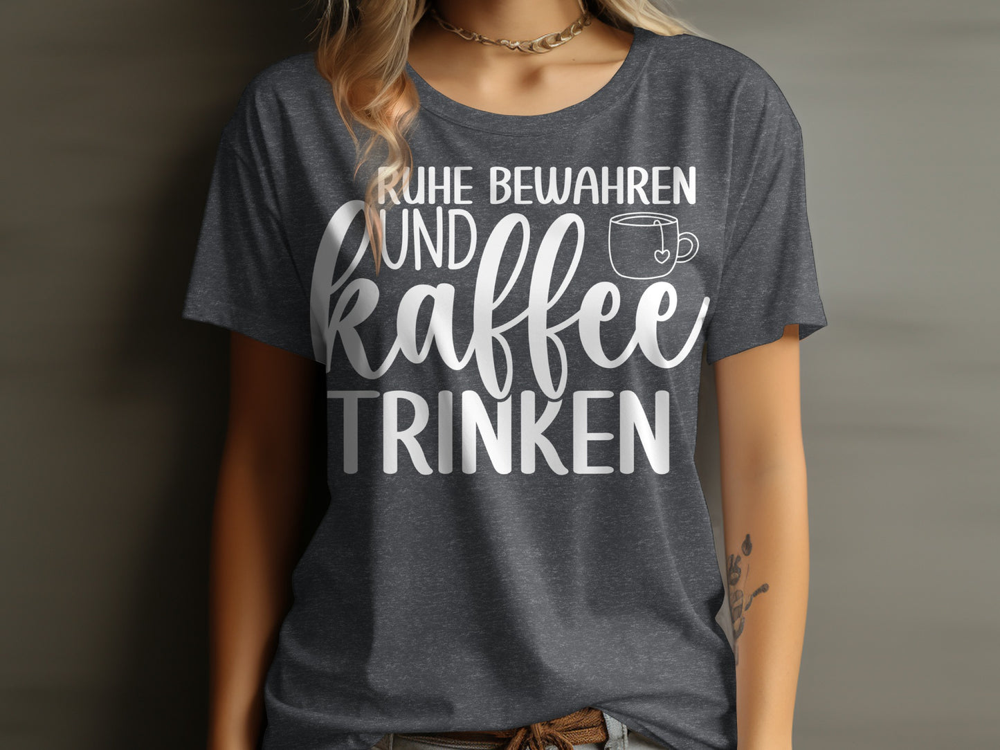 Ruhe Bewahren und Kaffee Trinken Graphic T-Shirt