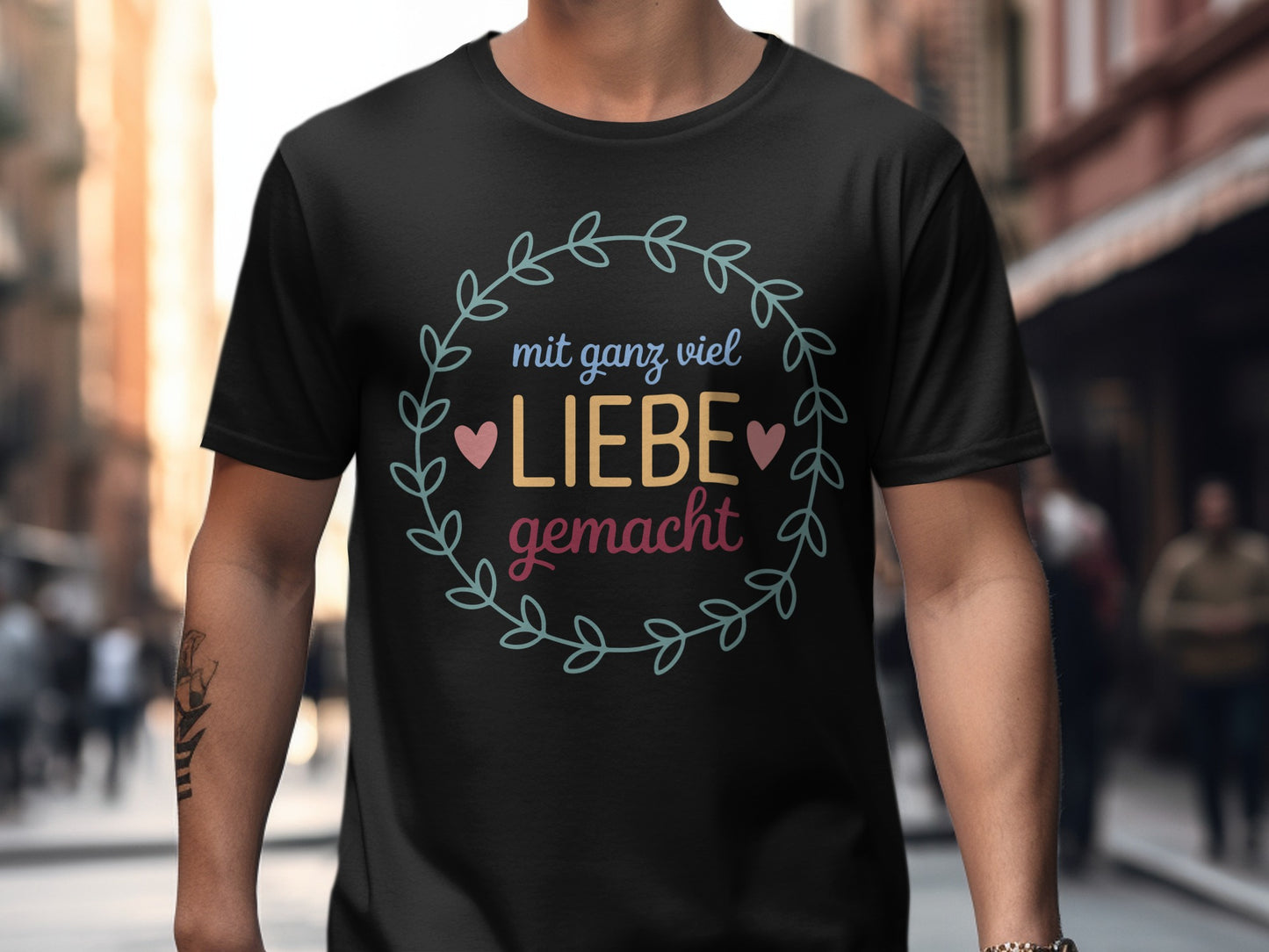 Mit ganz viel Liebe gemacht graphic t-shirt