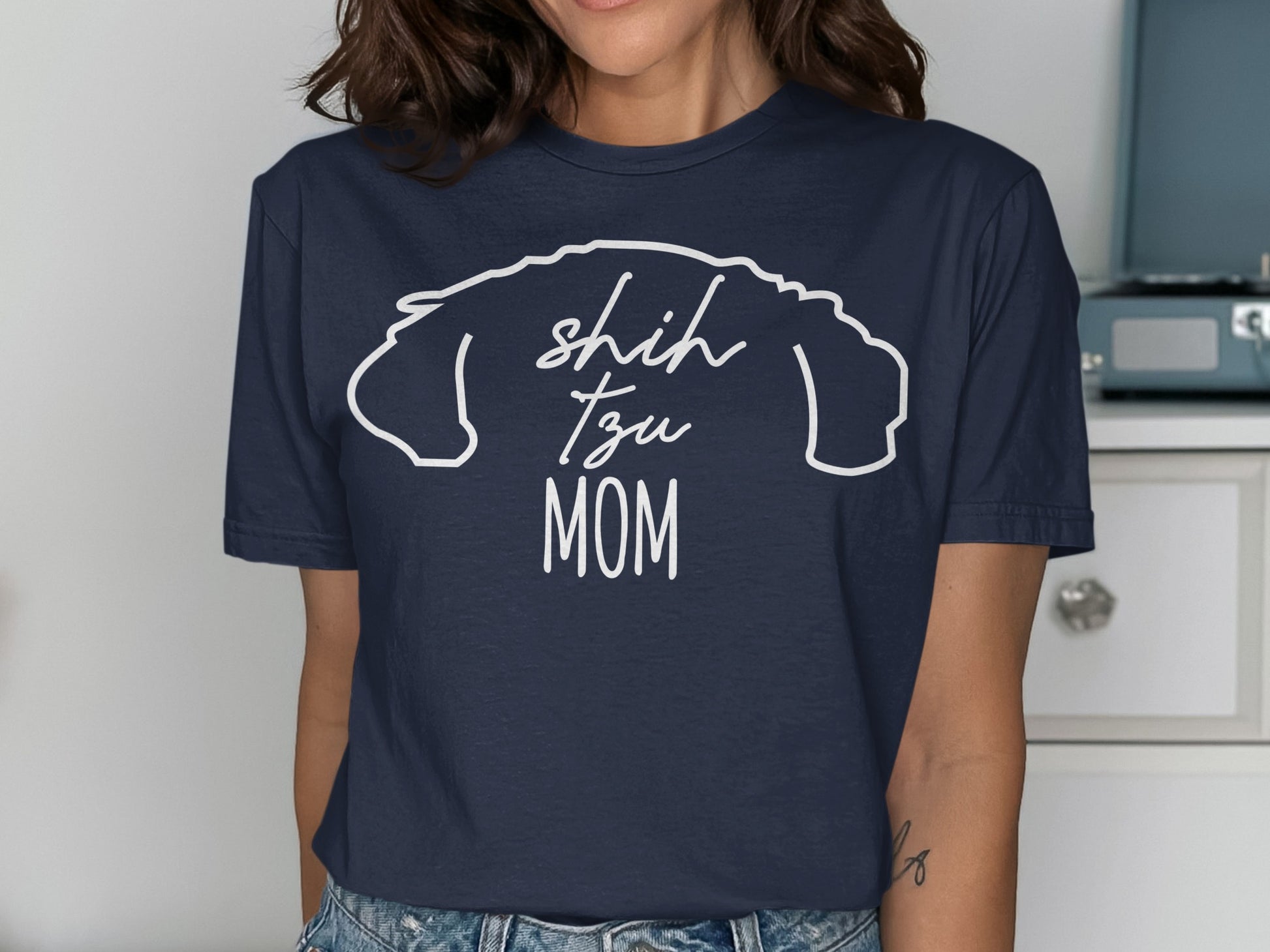 Shih Tzu Mom Graphic Tee for Dog Lovers