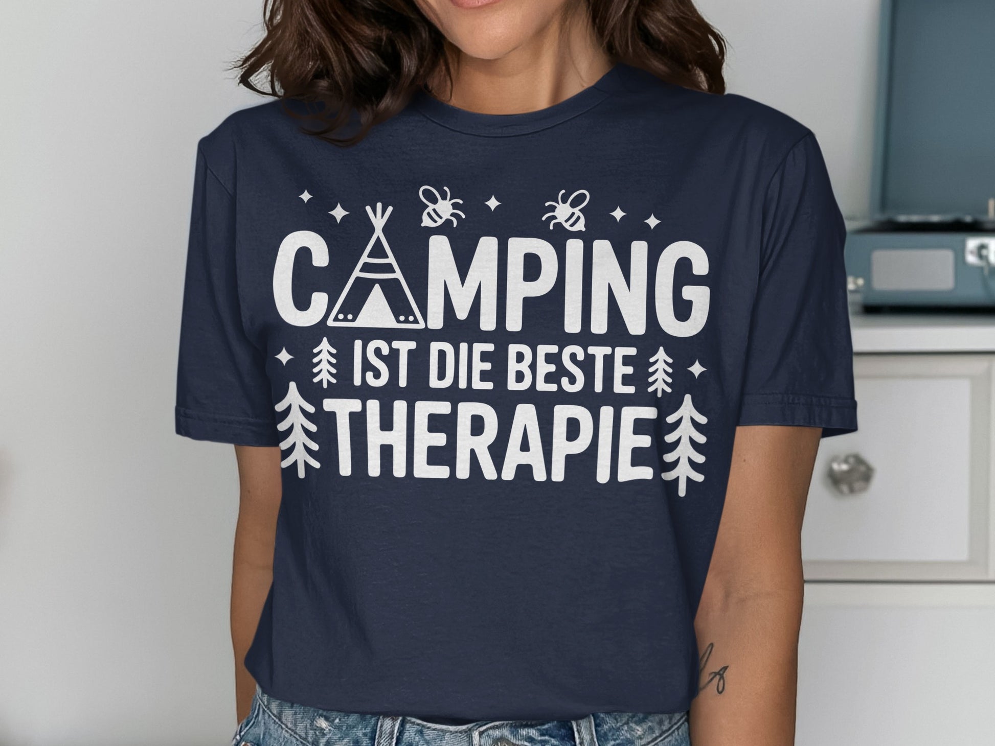Camping Ist Die Beste Therapie T-Shirt